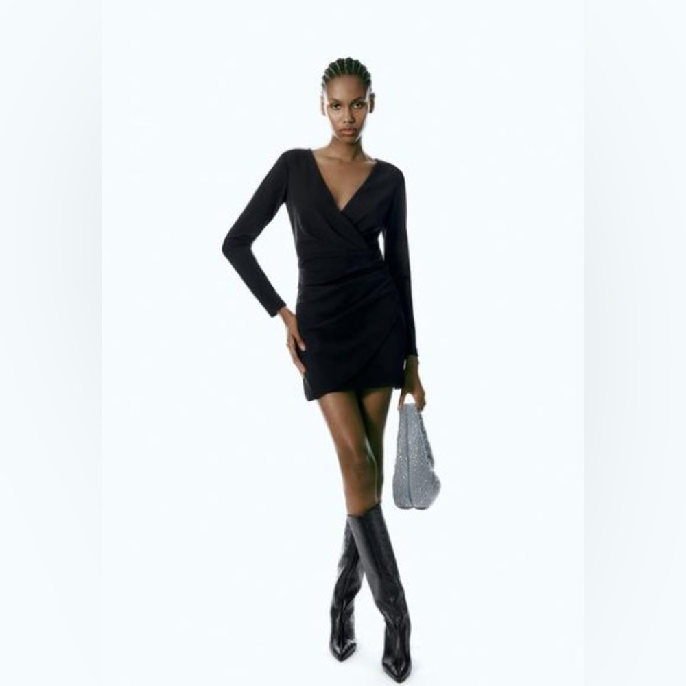 Zara mini black dress size M *never worn